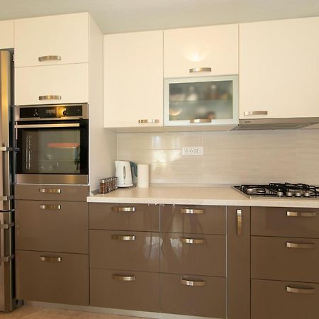 Apartmani Darinka Baska Voda Ngoại thất bức ảnh