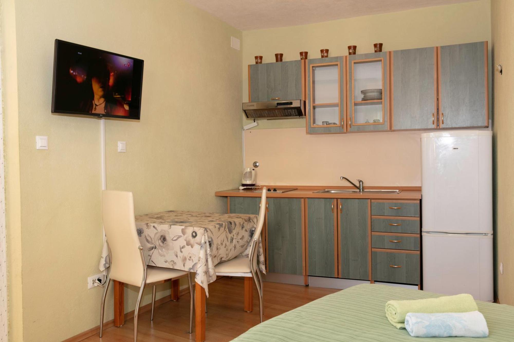 Apartmani Darinka Baska Voda Ngoại thất bức ảnh