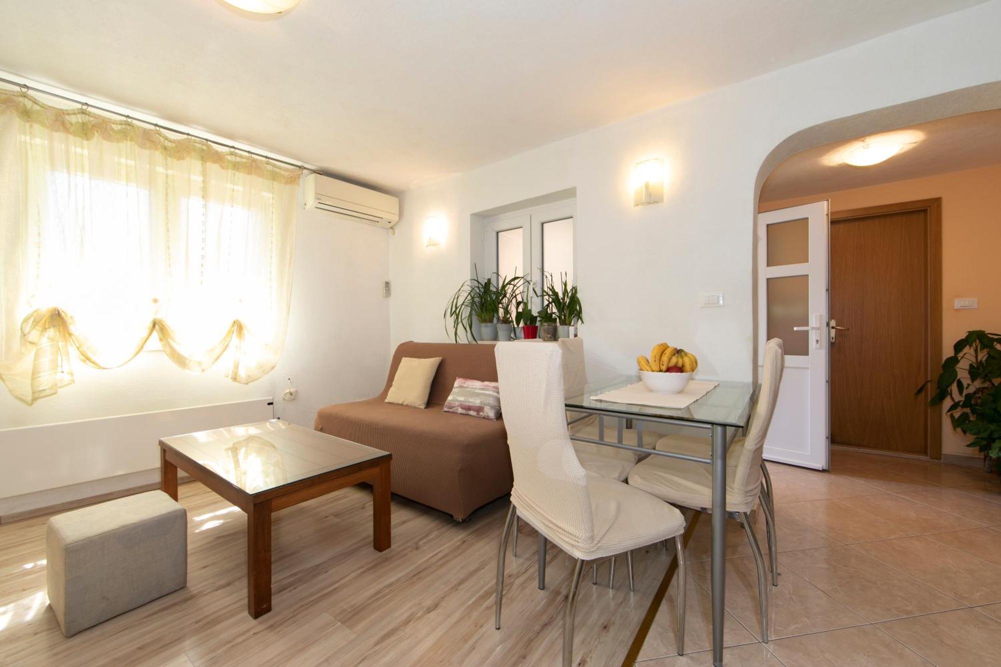 Apartmani Darinka Baska Voda Ngoại thất bức ảnh