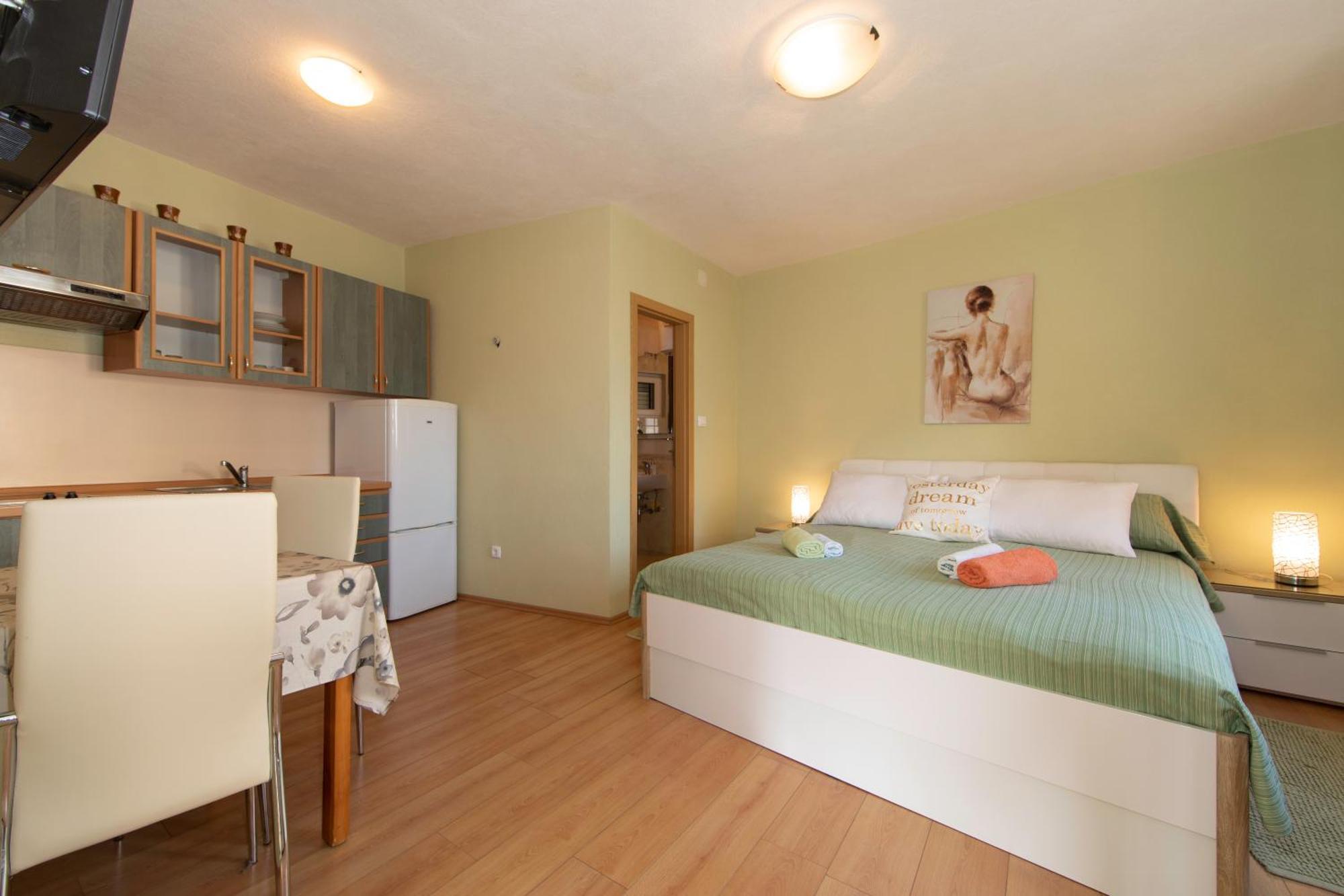 Apartmani Darinka Baska Voda Ngoại thất bức ảnh