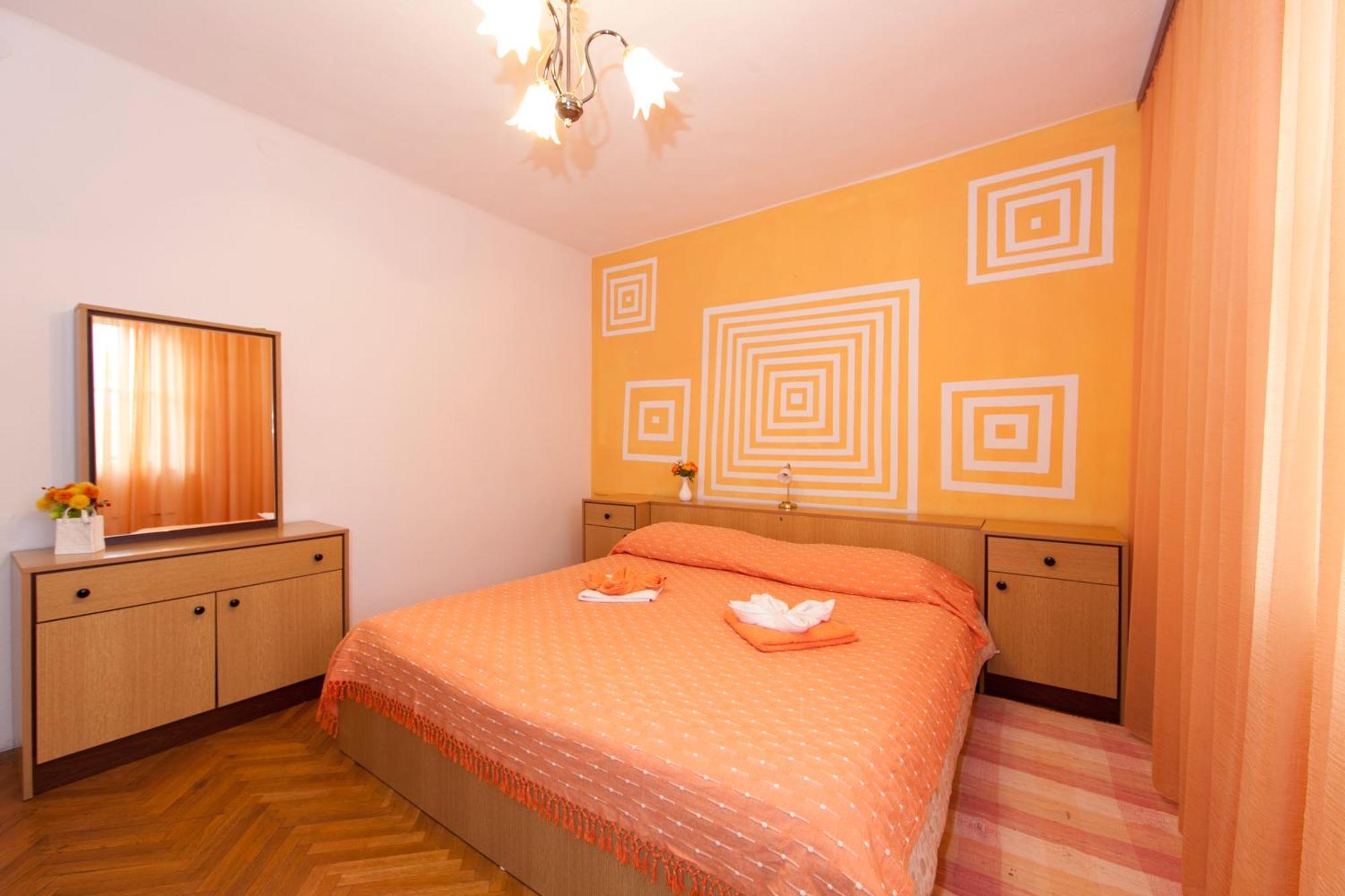 Apartmani Darinka Baska Voda Ngoại thất bức ảnh