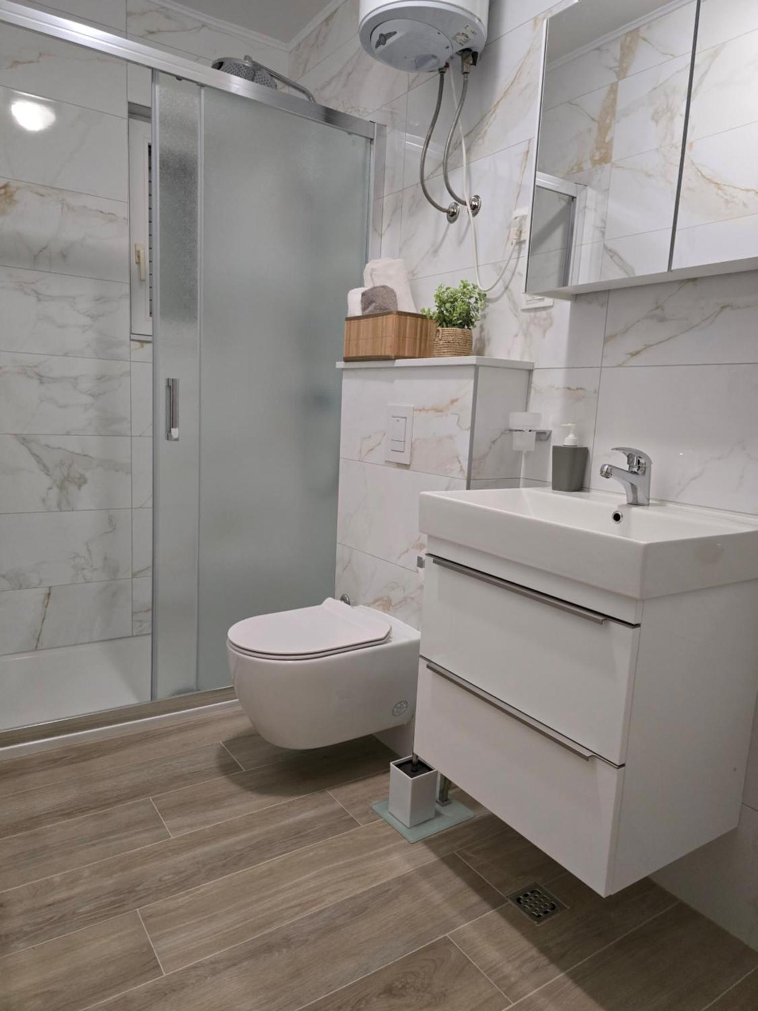 Apartmani Darinka Baska Voda Ngoại thất bức ảnh
