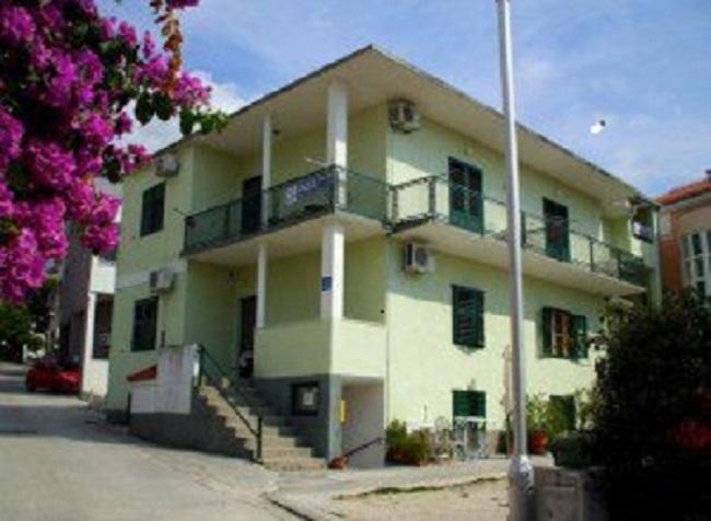 Apartmani Darinka Baska Voda Ngoại thất bức ảnh
