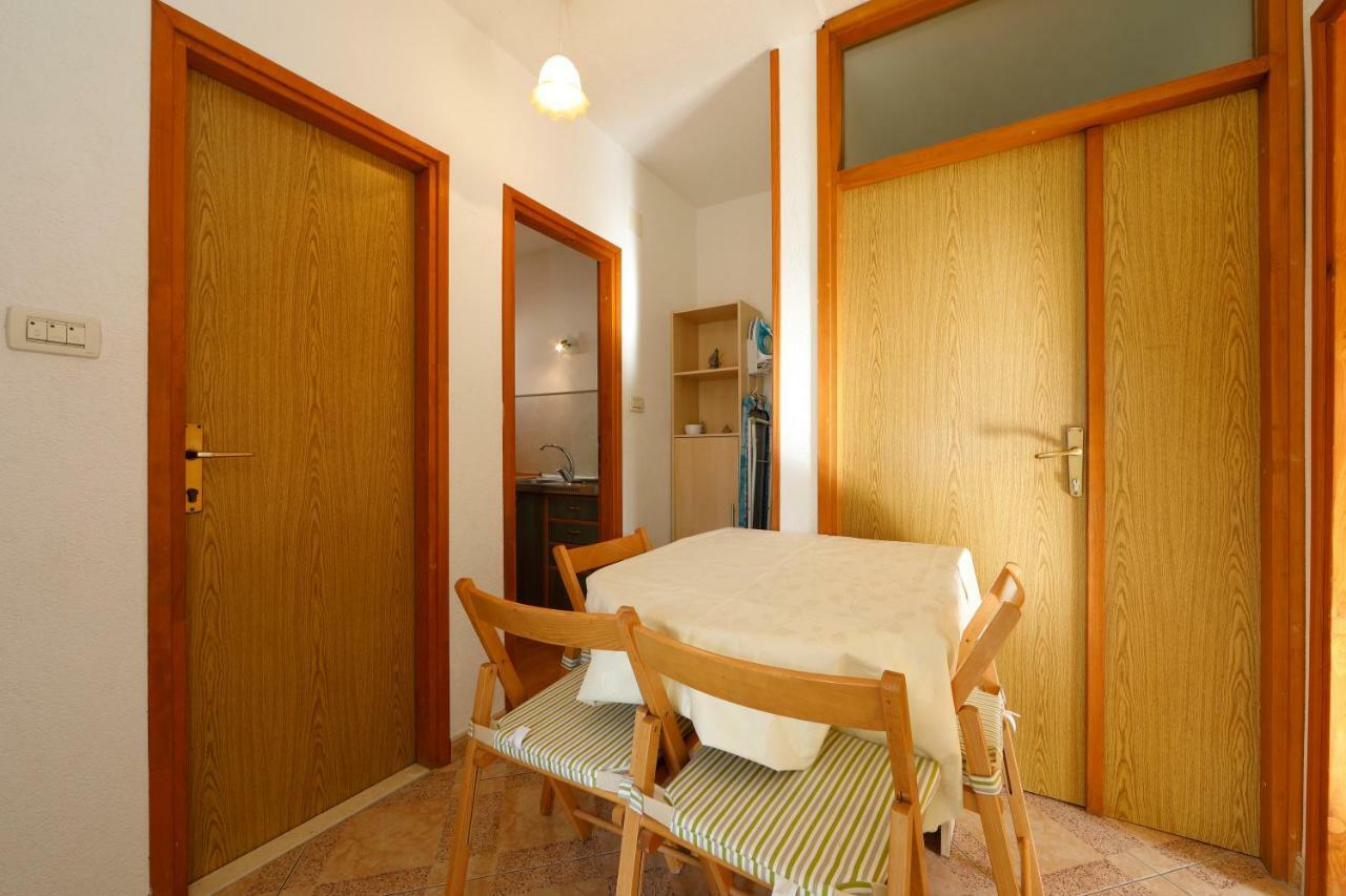 Apartmani Darinka Baska Voda Ngoại thất bức ảnh