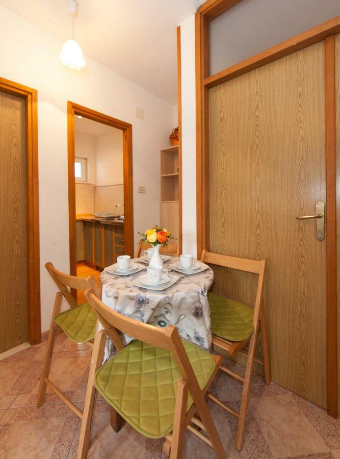 Apartmani Darinka Baska Voda Ngoại thất bức ảnh