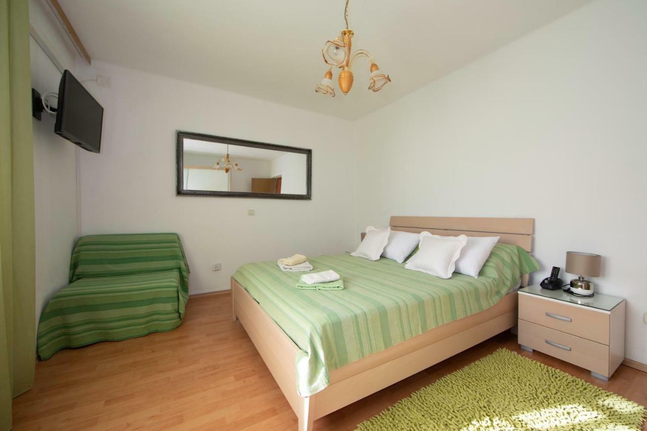 Apartmani Darinka Baska Voda Ngoại thất bức ảnh