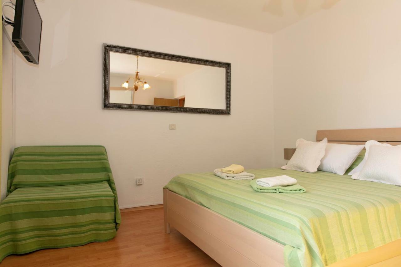 Apartmani Darinka Baska Voda Ngoại thất bức ảnh