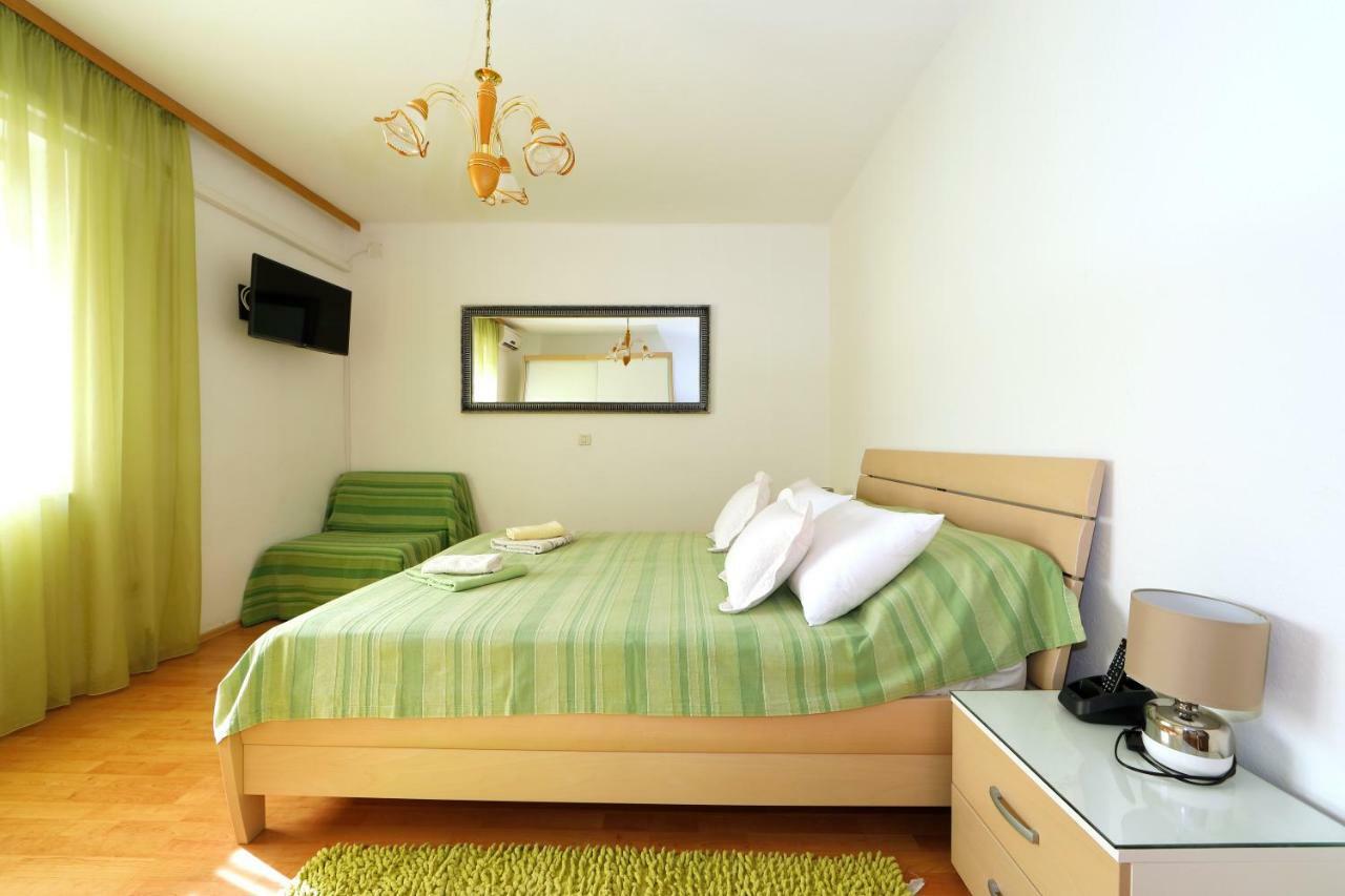 Apartmani Darinka Baska Voda Ngoại thất bức ảnh