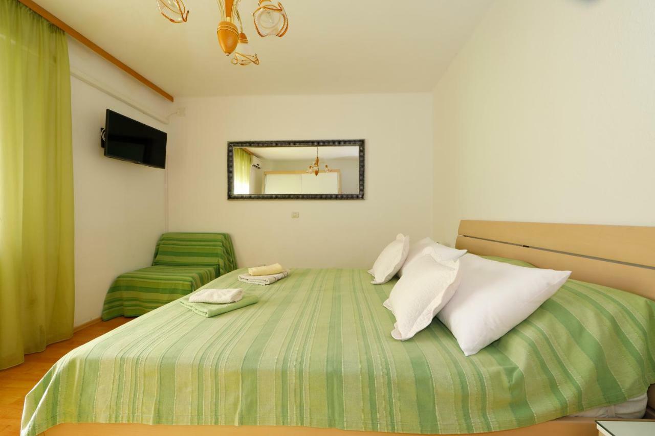 Apartmani Darinka Baska Voda Ngoại thất bức ảnh
