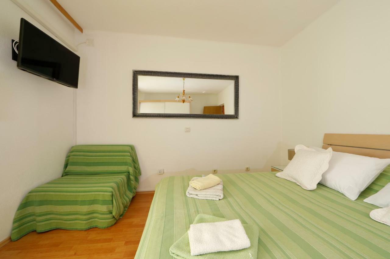 Apartmani Darinka Baska Voda Ngoại thất bức ảnh