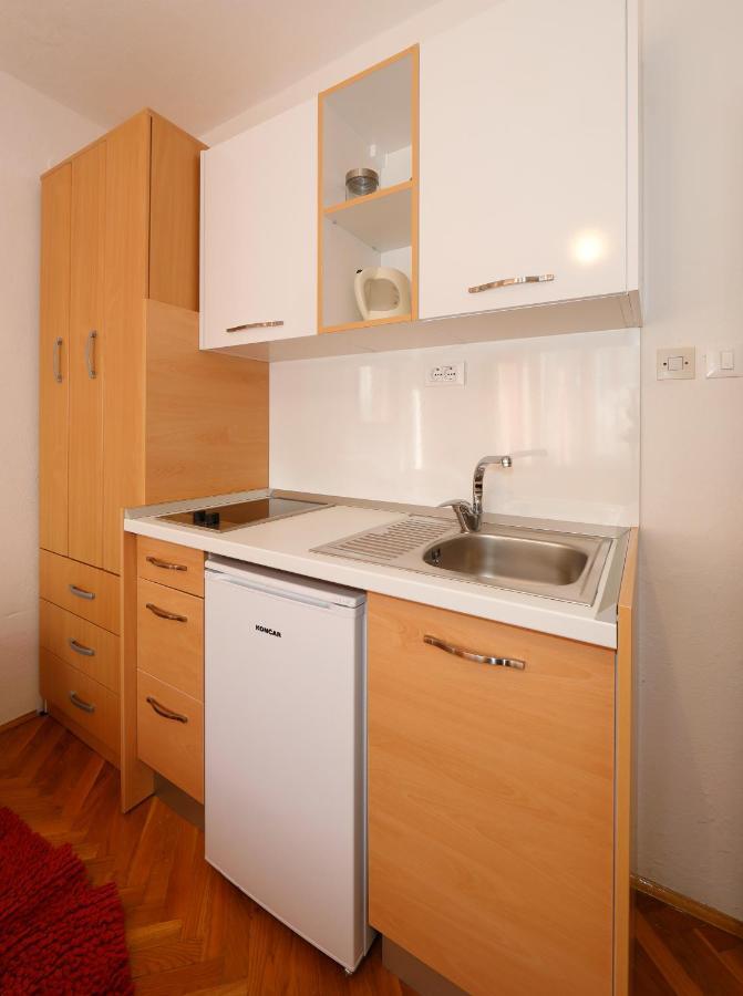 Apartmani Darinka Baska Voda Ngoại thất bức ảnh