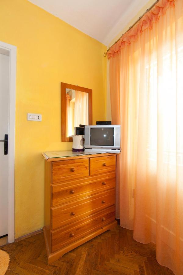 Apartmani Darinka Baska Voda Ngoại thất bức ảnh