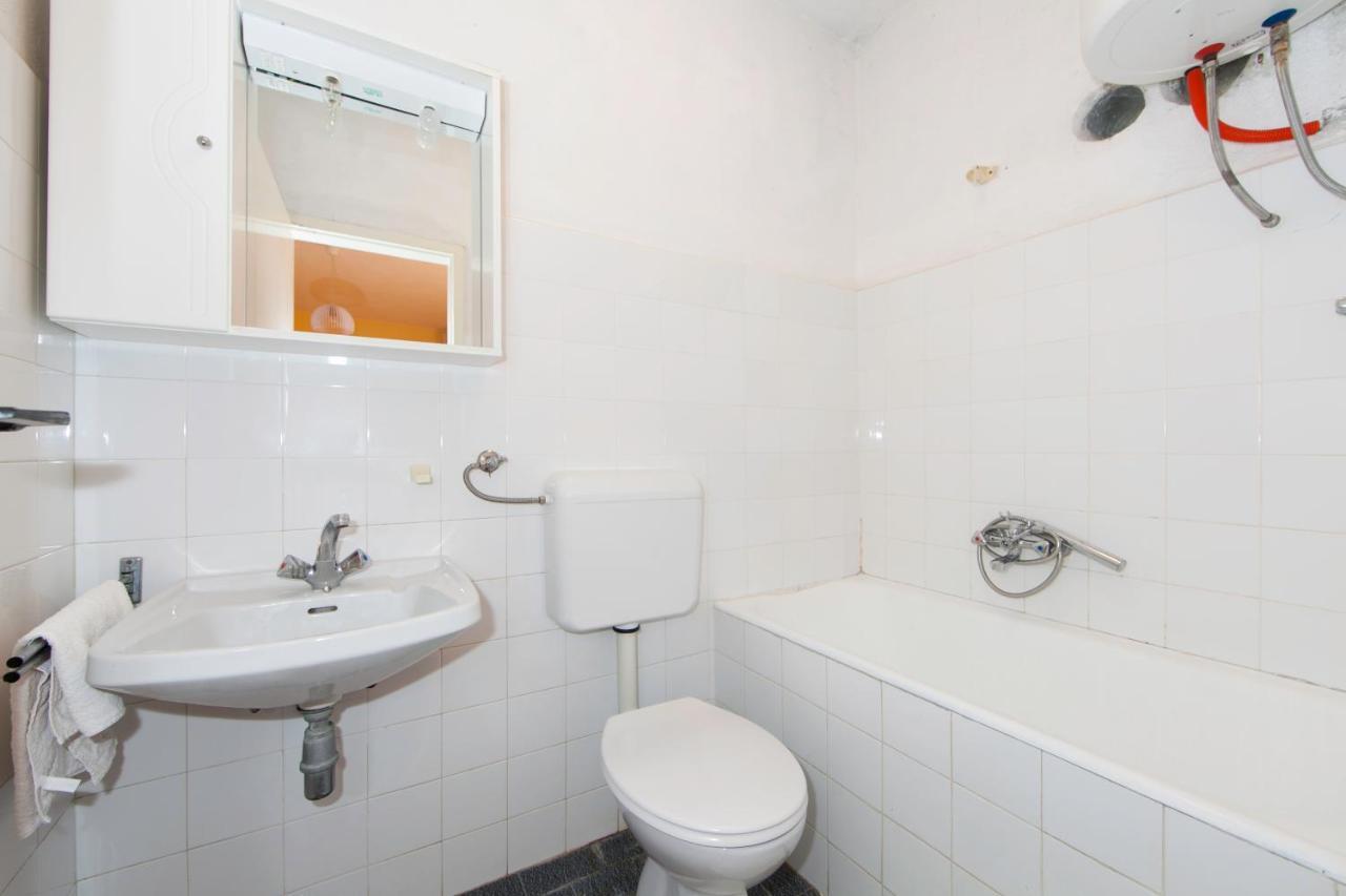 Apartmani Darinka Baska Voda Ngoại thất bức ảnh